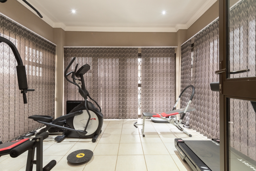 4 Bedroom Property for Sale in Aspen Hills Gauteng