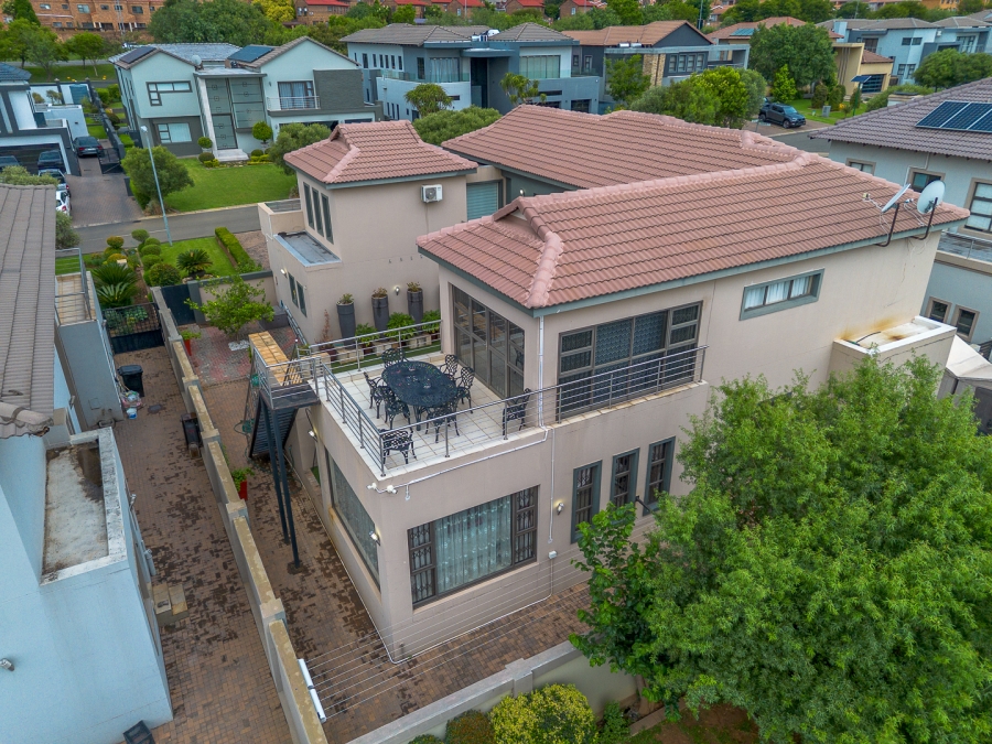 4 Bedroom Property for Sale in Aspen Hills Gauteng