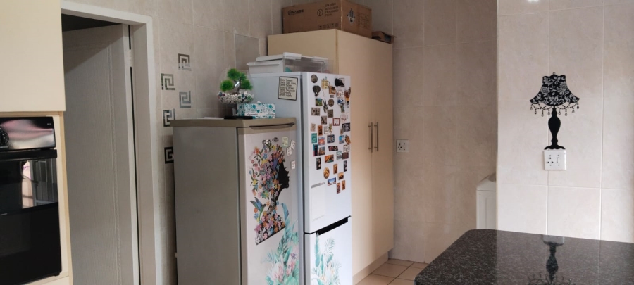 3 Bedroom Property for Sale in Three Rivers Proper Gauteng