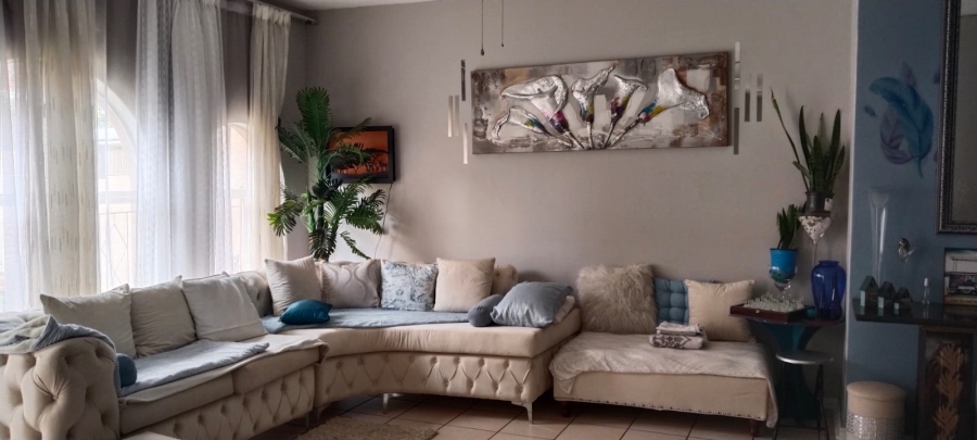 3 Bedroom Property for Sale in Three Rivers Proper Gauteng