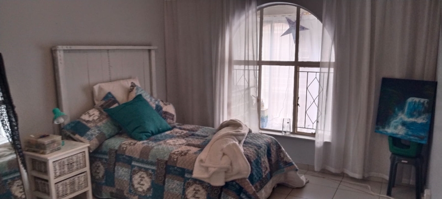 3 Bedroom Property for Sale in Three Rivers Proper Gauteng