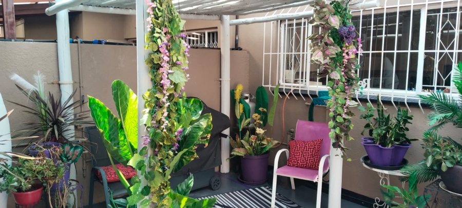 3 Bedroom Property for Sale in Three Rivers Proper Gauteng