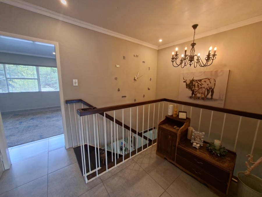 4 Bedroom Property for Sale in Three Rivers Proper Gauteng