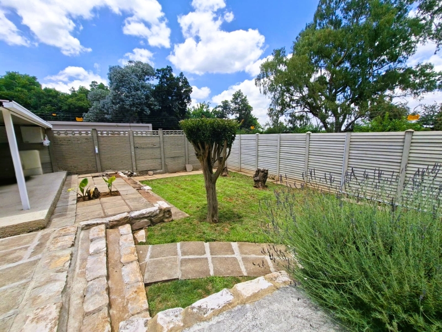 4 Bedroom Property for Sale in Three Rivers Proper Gauteng