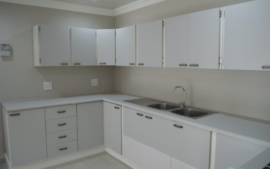 4 Bedroom Property for Sale in Three Rivers Proper Gauteng