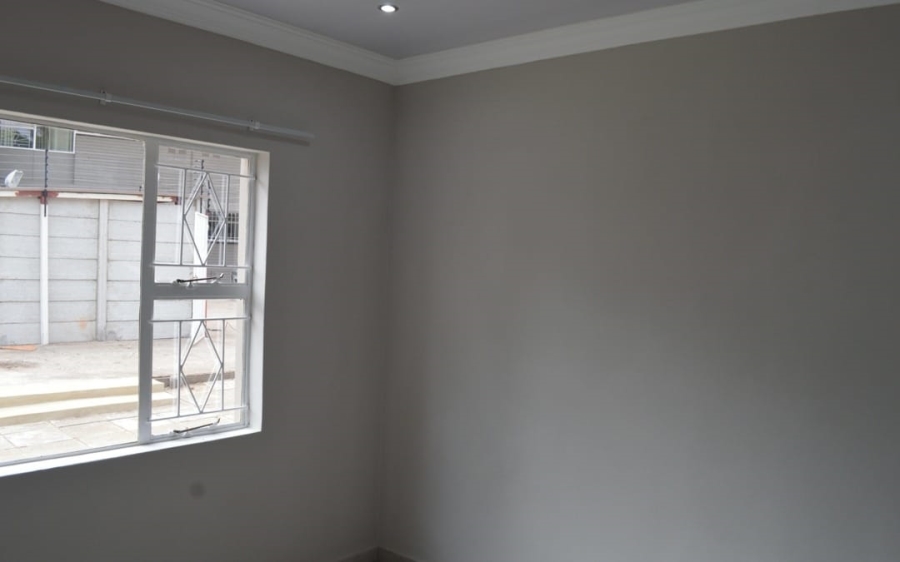 4 Bedroom Property for Sale in Three Rivers Proper Gauteng