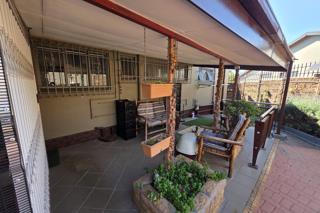 3 Bedroom Property for Sale in Sinoville Gauteng