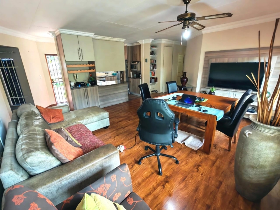 3 Bedroom Property for Sale in Sinoville Gauteng