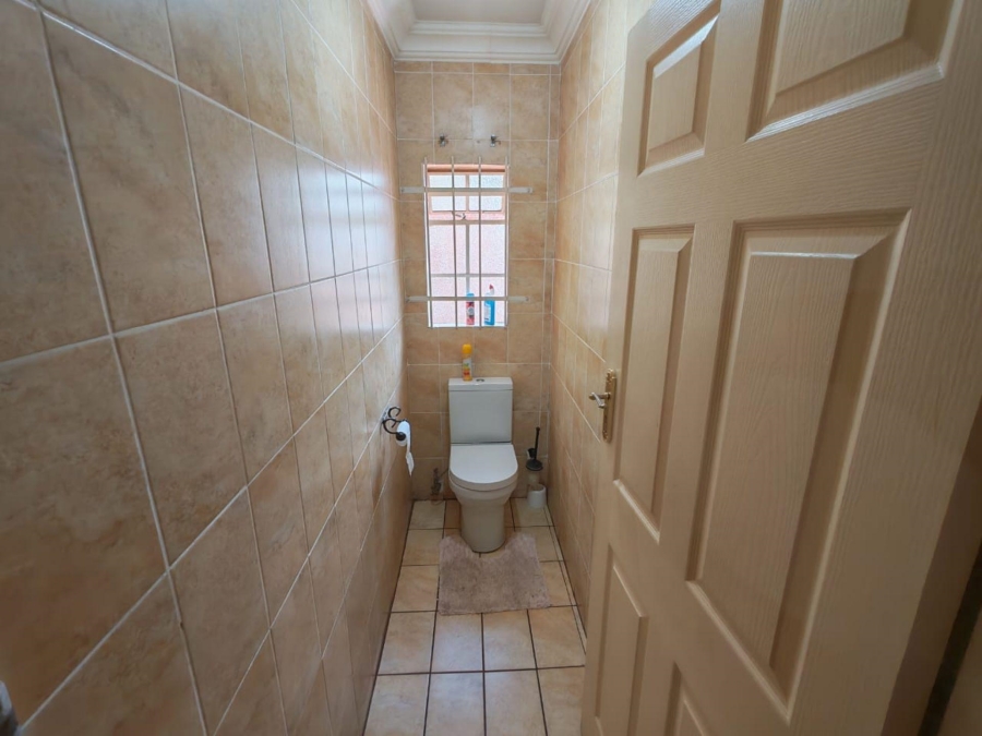 3 Bedroom Property for Sale in Sinoville Gauteng