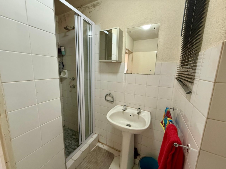 2 Bedroom Property for Sale in Pretoria North Gauteng