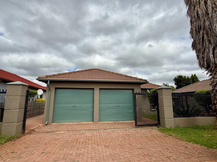 3 Bedroom Property for Sale in The Orchards Gauteng