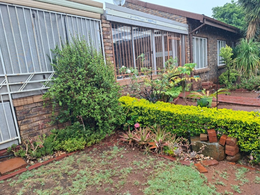 2 Bedroom Property for Sale in Clarina Gauteng