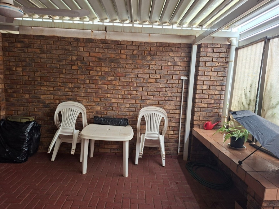 2 Bedroom Property for Sale in Clarina Gauteng