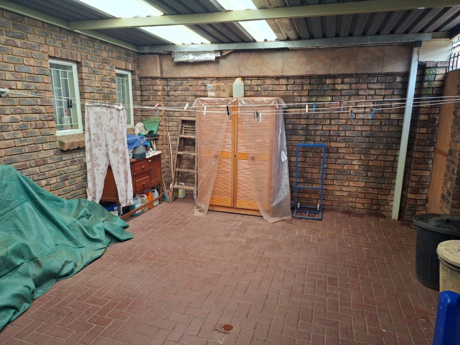 2 Bedroom Property for Sale in Clarina Gauteng