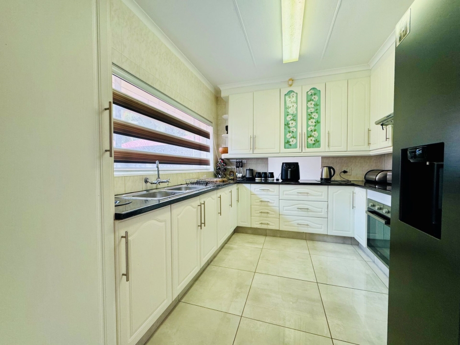 3 Bedroom Property for Sale in Wonderboom Gauteng