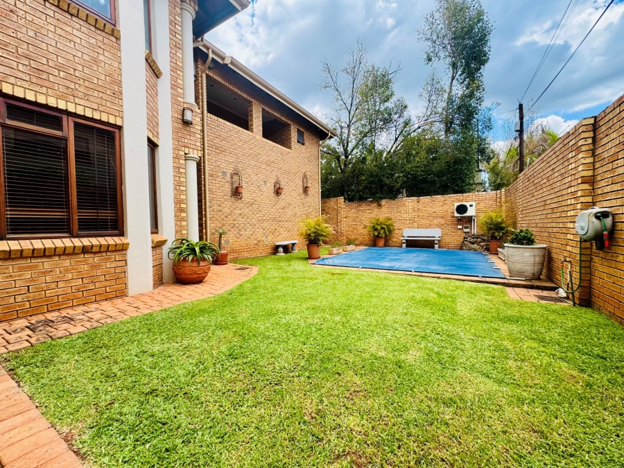 4 Bedroom Property for Sale in Rose Acres Estate Gauteng