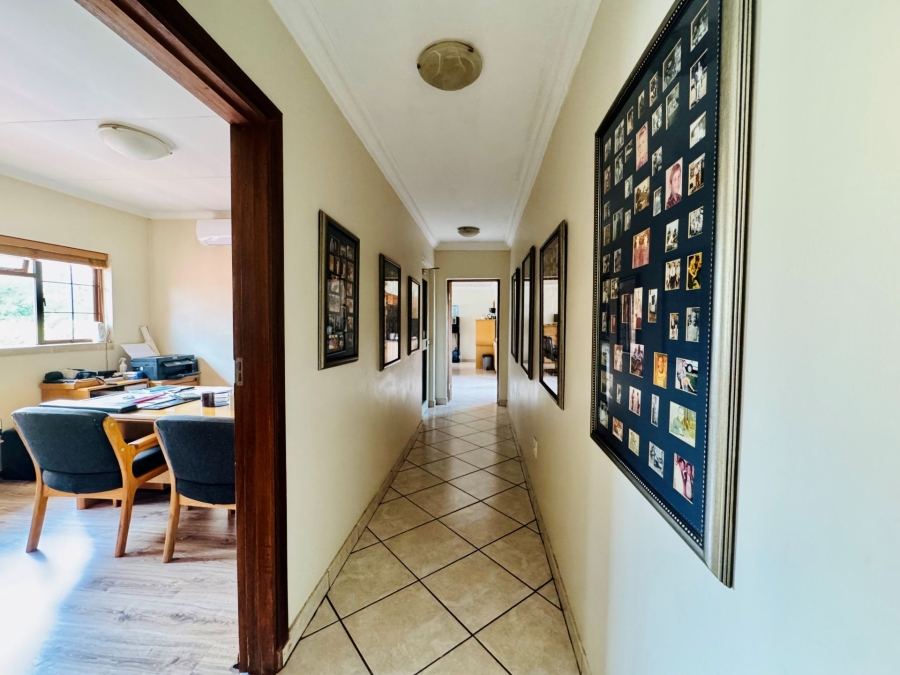 4 Bedroom Property for Sale in Rose Acres Estate Gauteng