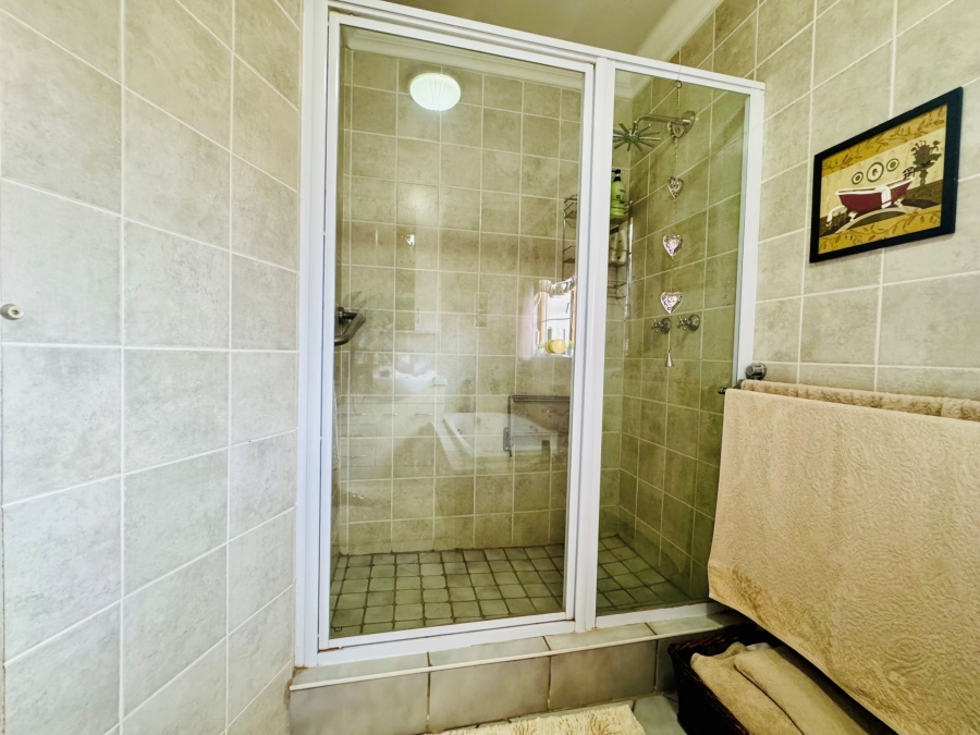 4 Bedroom Property for Sale in Rose Acres Estate Gauteng