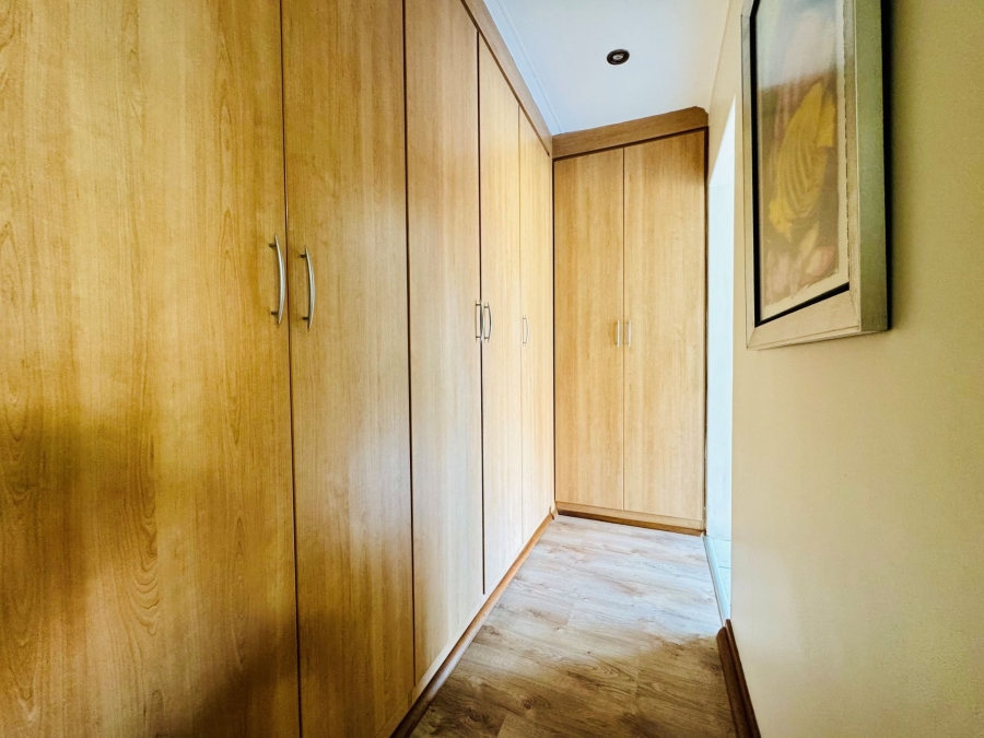 4 Bedroom Property for Sale in Rose Acres Estate Gauteng