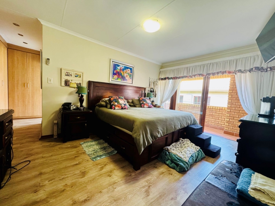 4 Bedroom Property for Sale in Rose Acres Estate Gauteng