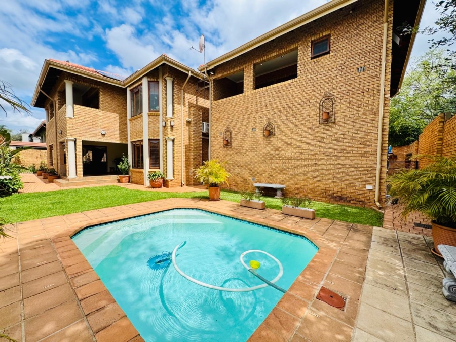 4 Bedroom Property for Sale in Rose Acres Estate Gauteng