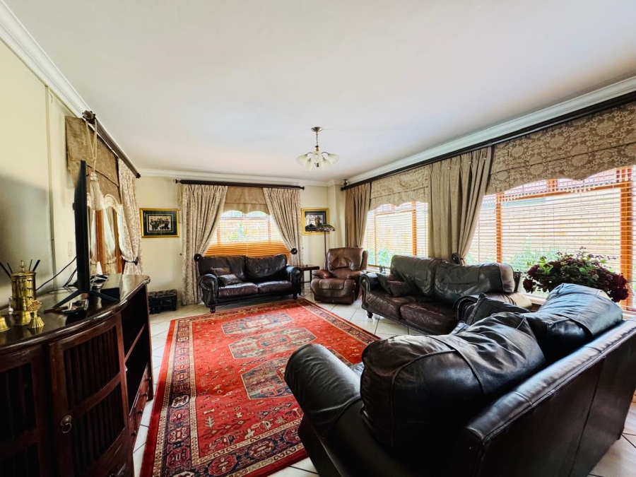 4 Bedroom Property for Sale in Rose Acres Estate Gauteng