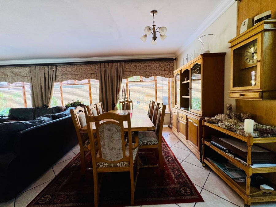 4 Bedroom Property for Sale in Rose Acres Estate Gauteng