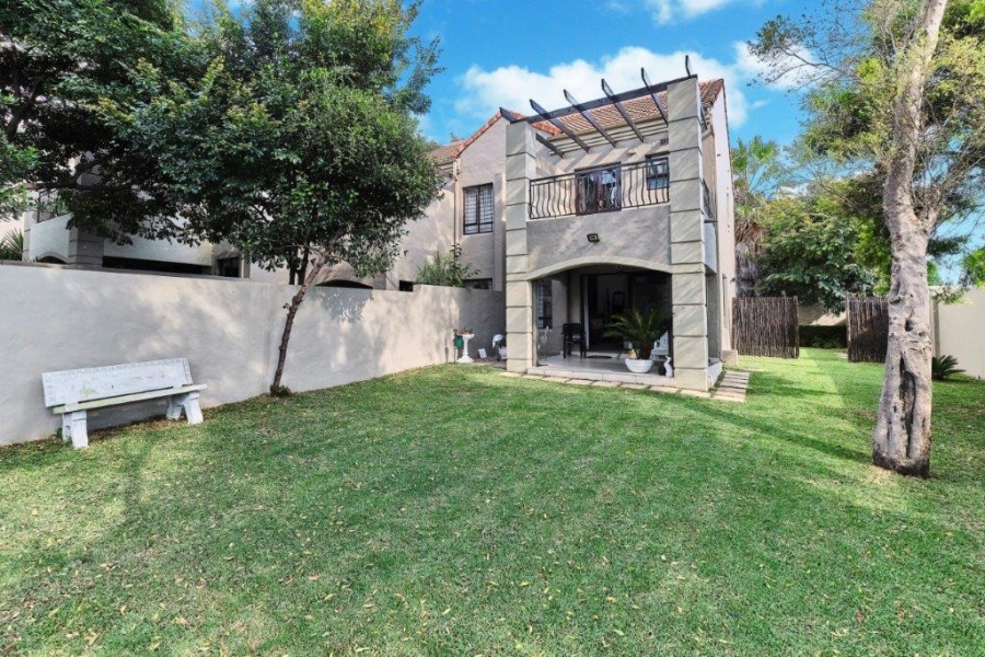 To Let 2 Bedroom Property for Rent in Douglasdale Gauteng