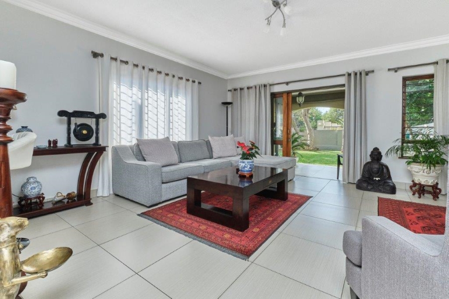 To Let 2 Bedroom Property for Rent in Douglasdale Gauteng
