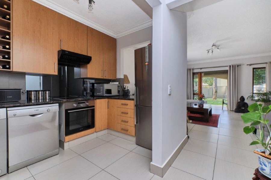 To Let 2 Bedroom Property for Rent in Douglasdale Gauteng