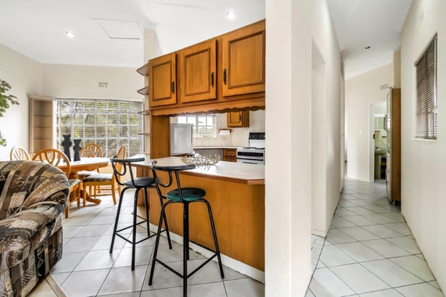 2 Bedroom Property for Sale in Bryanston Gauteng