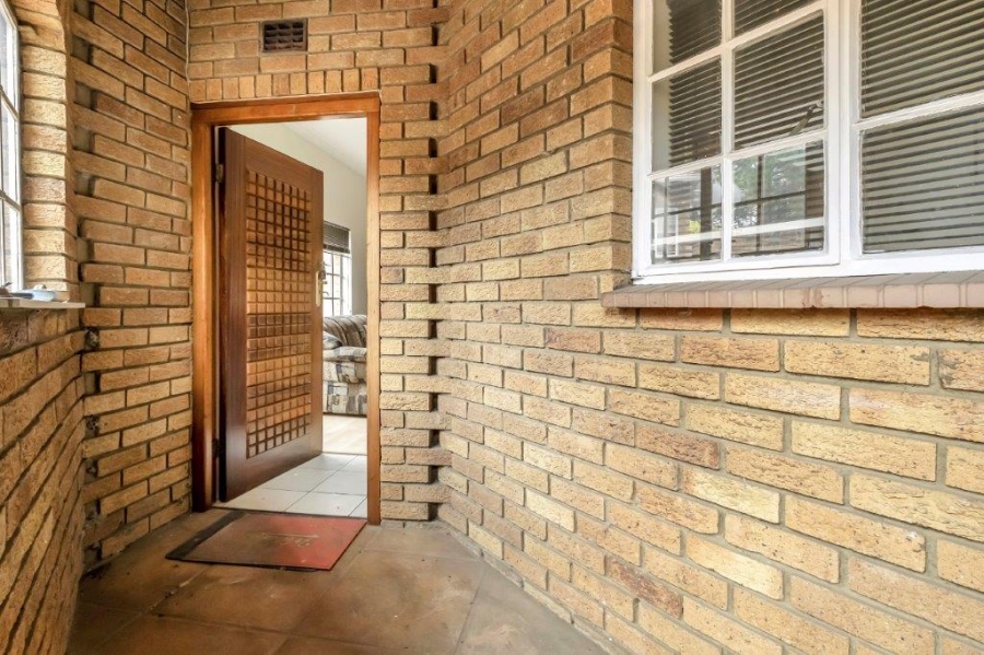 2 Bedroom Property for Sale in Bryanston Gauteng