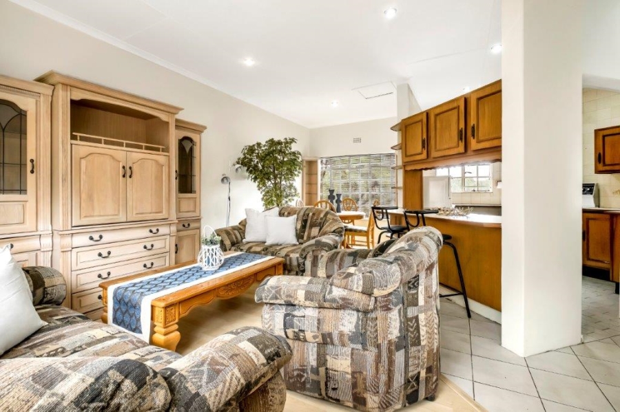 2 Bedroom Property for Sale in Bryanston Gauteng