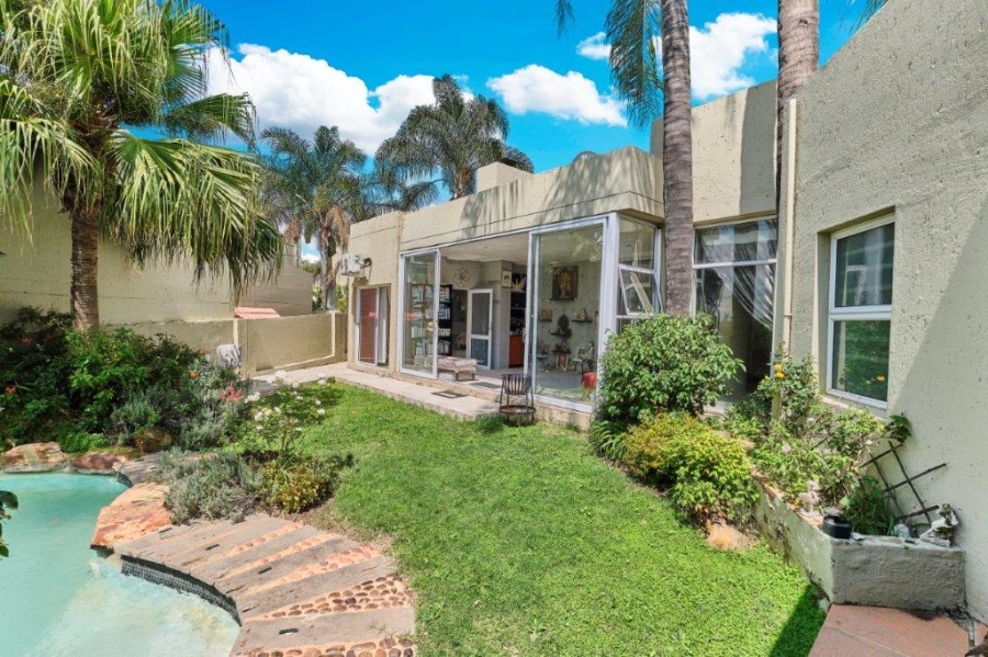 3 Bedroom Property for Sale in Sunninghill Gauteng