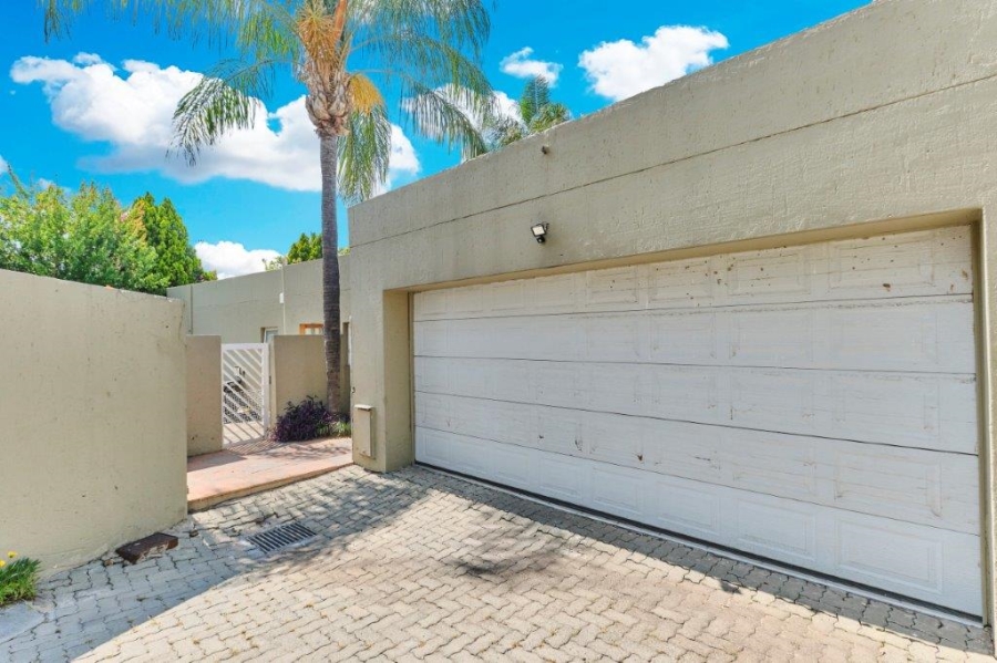 3 Bedroom Property for Sale in Sunninghill Gauteng