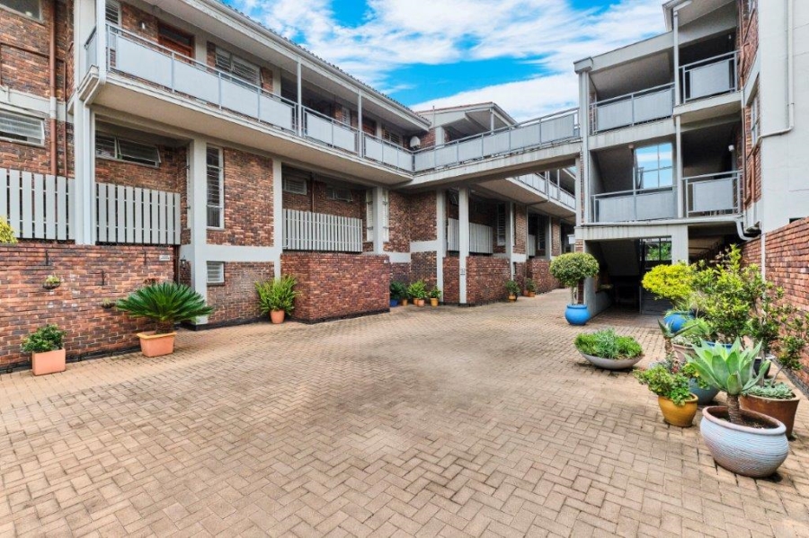 1 Bedroom Property for Sale in Bordeaux Gauteng