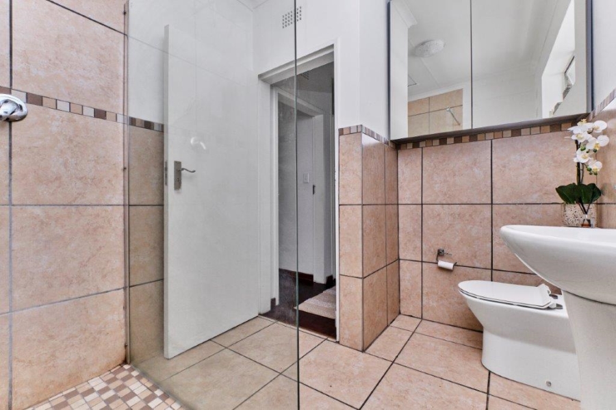 1 Bedroom Property for Sale in Bordeaux Gauteng