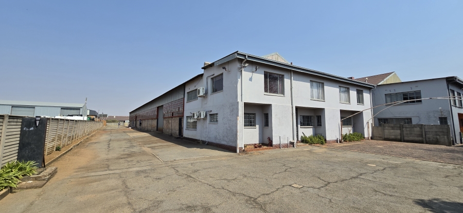 To Let commercial Property for Rent in Chamdor Gauteng