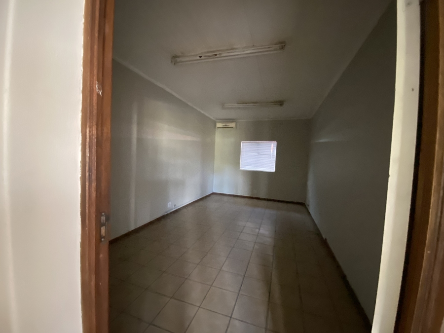 To Let commercial Property for Rent in Spartan Gauteng