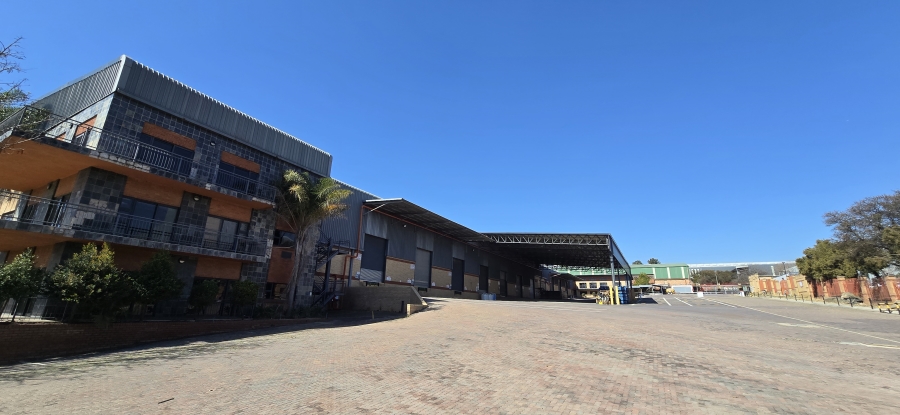 To Let commercial Property for Rent in North Riding Gauteng