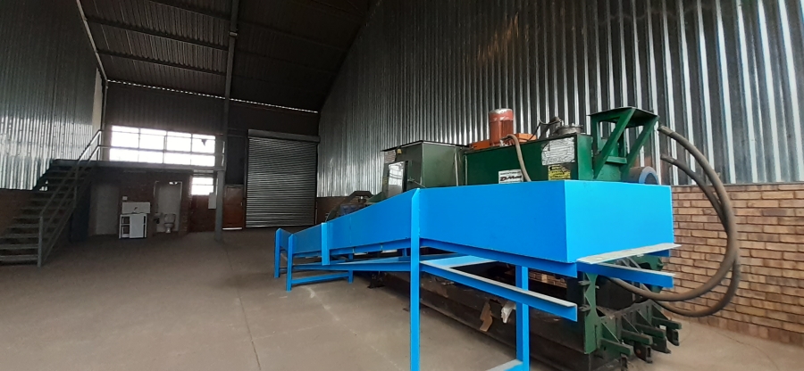 To Let commercial Property for Rent in Rosslyn Gauteng