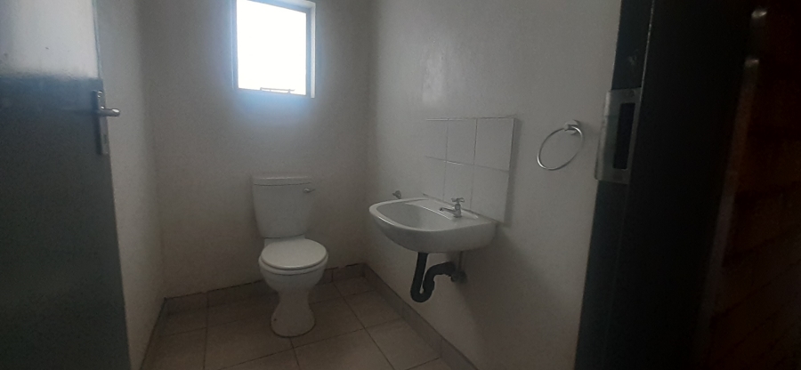 To Let commercial Property for Rent in Rosslyn Gauteng