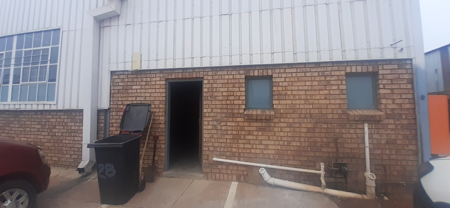 To Let commercial Property for Rent in Rosslyn Gauteng