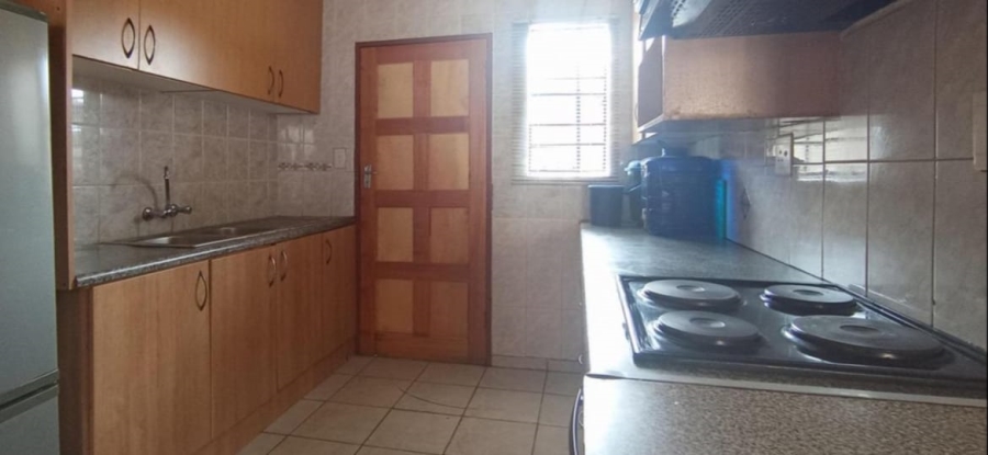 3 Bedroom Property for Sale in Clayville Gauteng
