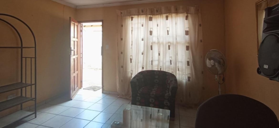 3 Bedroom Property for Sale in Clayville Gauteng