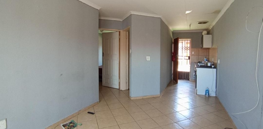 2 Bedroom Property for Sale in Olievenhoutbosch Gauteng
