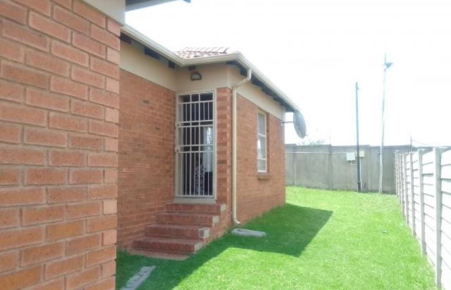 3 Bedroom Property for Sale in Olievenhoutbosch Gauteng