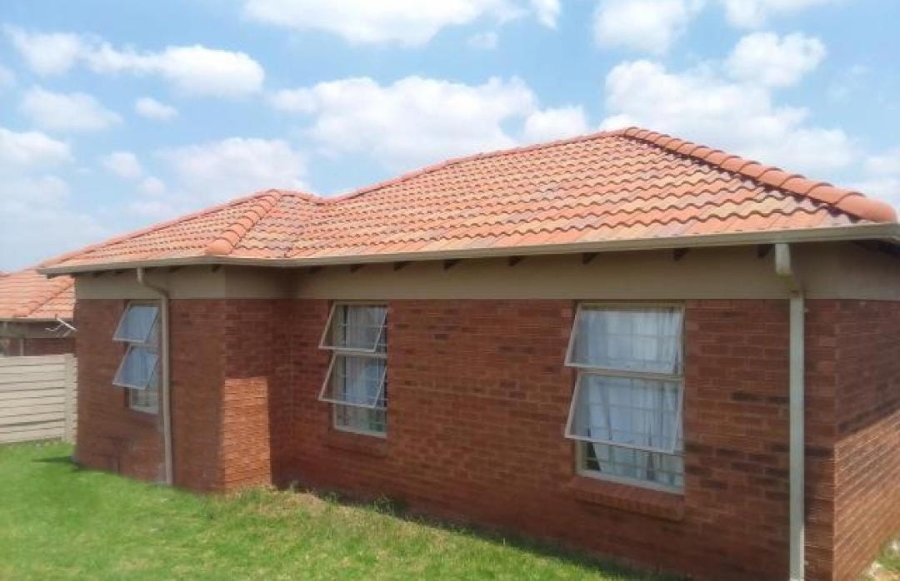 3 Bedroom Property for Sale in Olievenhoutbosch Gauteng