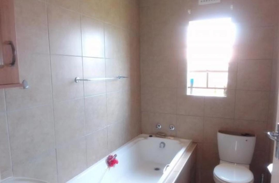 3 Bedroom Property for Sale in Olievenhoutbosch Gauteng