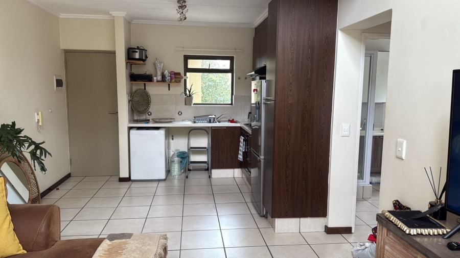 1 Bedroom Property for Sale in Bryanston Gauteng